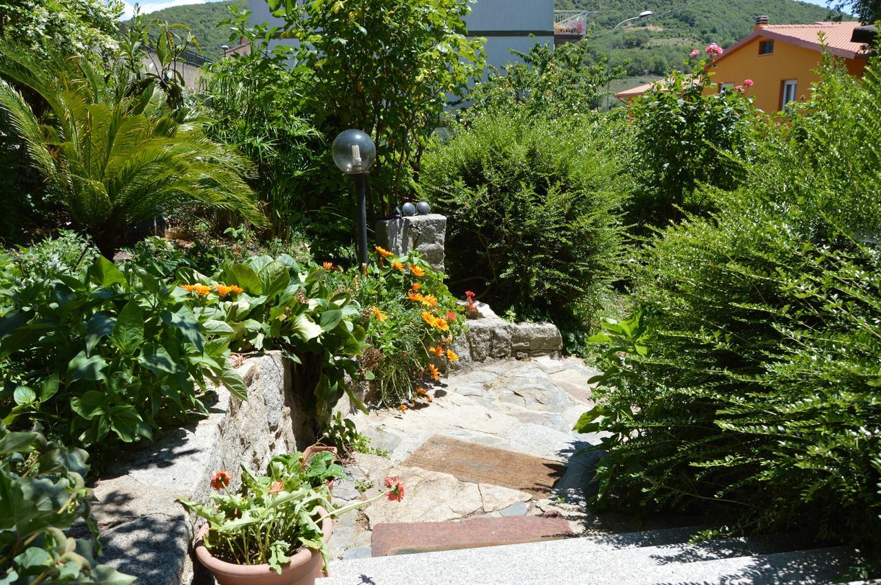 Bed and Breakfast Pietro & Graziella Sorgono Exterior foto